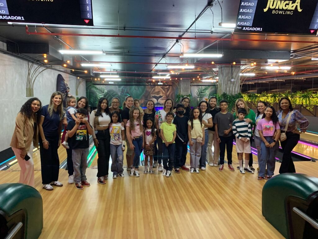 OMC GROUP Scholarship Program - Programa de Becas